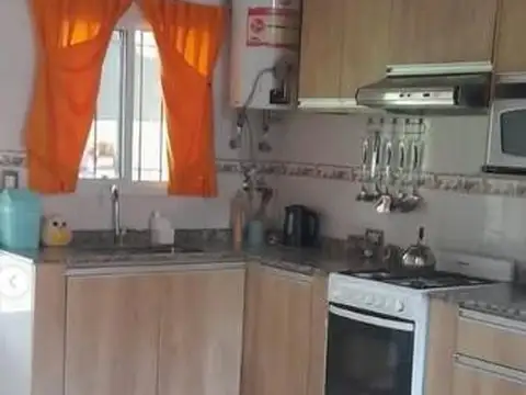 Del Corro e/ Joaquín V. González y Hernandarias