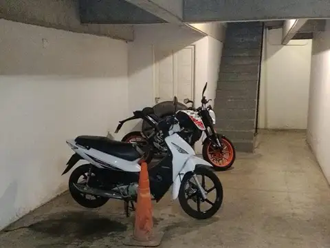 COCHERA DOBLE A LA VENTA EN PLENO CENTRO