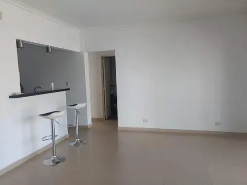 Depto. 3 Amb. c/balcón Fte. Moreno 536 Quilmes Centro