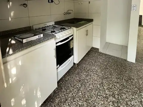 Depto Tipo Casa en Alquiler al Este