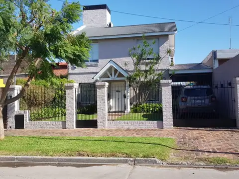 Casa - Venta - Argentina, José C Paz - Domingo Faustino Sarmiento 3700