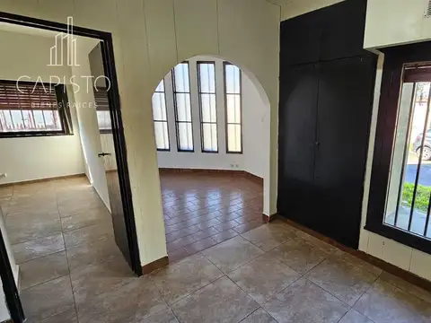 Hermoso PH 2 ambientes con patio y doble ingreso!