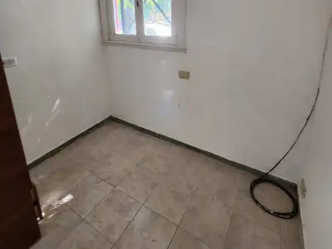 Depto Tipo Casa en Alquiler en Villa Pueyrredon, $ 350.000