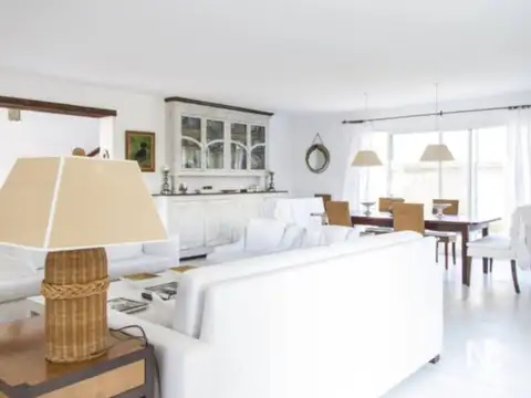 Casa en Alquiler Temporal en Península, USD 50.000