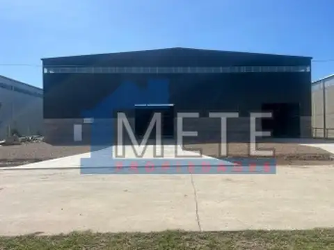 Galpon en Alquiler 42  mts Fondo