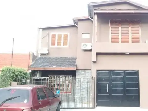 CASA EN VENTA TEMPERLEY ESTE