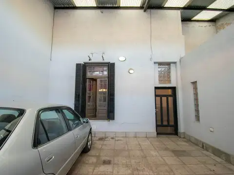 Casa 4 ambientes con 1 baño