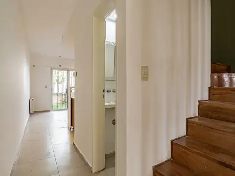 Depto Tipo Casa en Venta con 1 cocheras