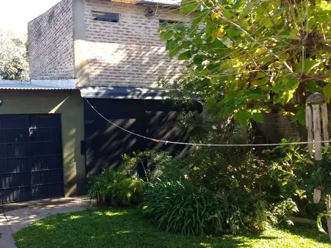 Chalet Barrio Las Acacias