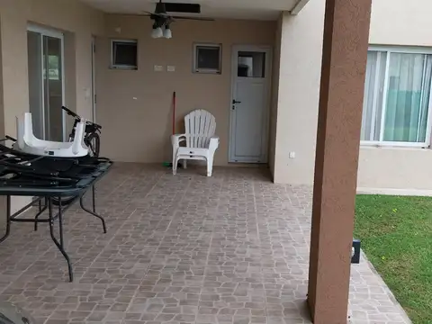 Casa en Venta en El Nacional Club De Campo, USD 195.000