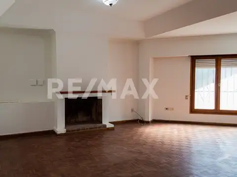 Depto Tipo Casa en Venta en Neuquen, USD 230.000