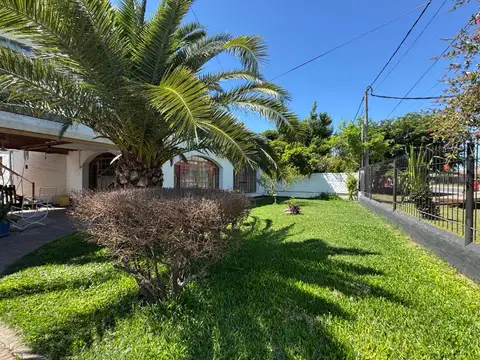 Av. Pte. Peron al 700