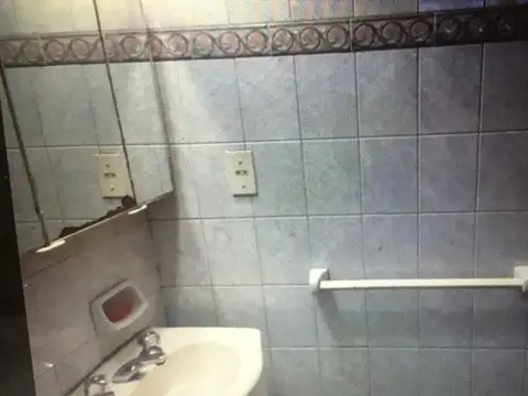 Duplex venta 3 amb Santa Teresita calle 35 entre 5 y 6