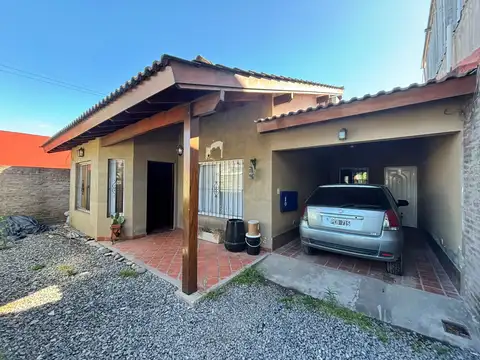 EXCELENTE CHALET - BELLA VISTA - MARILÓ