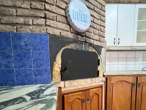 Casa en Alquiler con 1 cochera