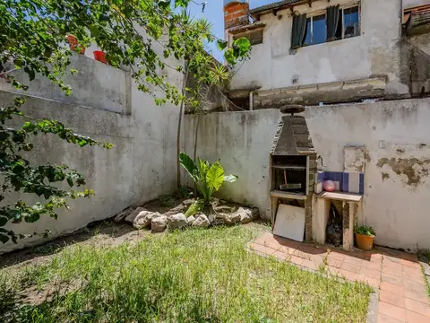Depto Tipo Casa en Venta 45 años