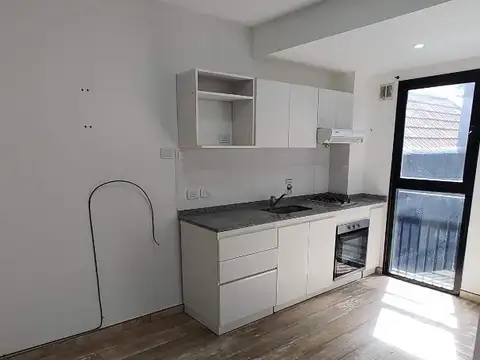 Departamento en Alquiler en Banfield, $ 400.000