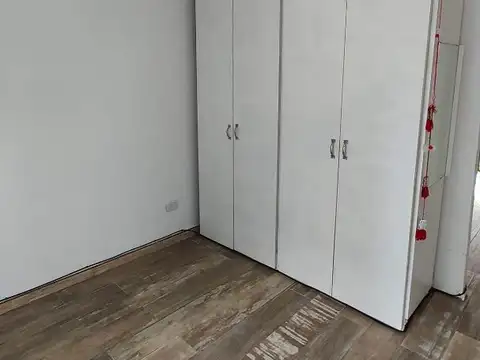 EXCELENTE DEPTO 1 AMB Y 1/2, EN BANFIELD!