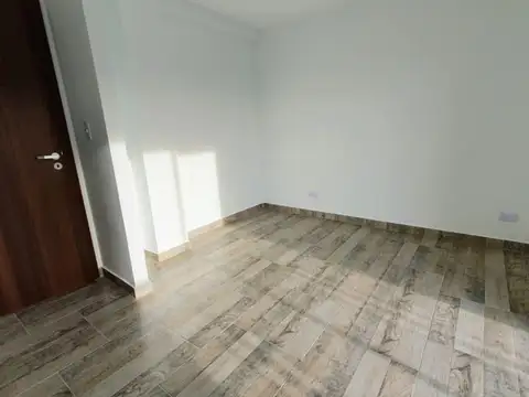 Mariano Santamaria 2000 , Piso 1