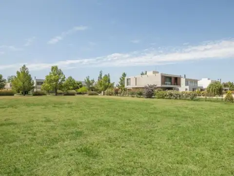 Terreno en Venta de 965,0 m2