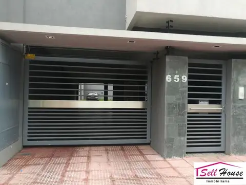 PTE PERON 600, Piso 1