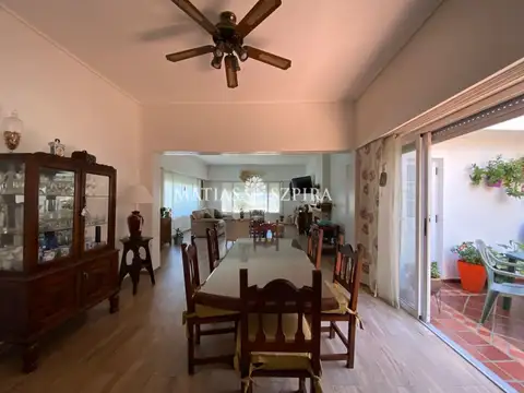 Casa en Venta en Castelar, USD 200.000