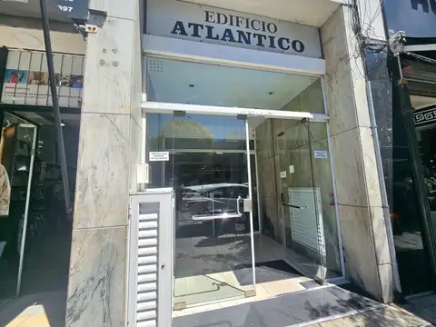 Oficina en Alquiler en Centro, $ 250.000