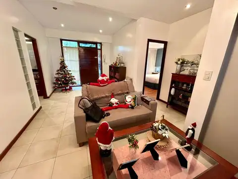 VENTA CASA 5 AMBIENTES RAMOS MEJIA