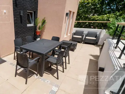 Depto Tipo Casa en Venta con 1 cocheras