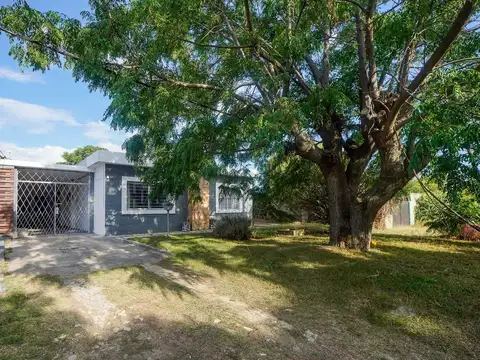 Oportunidad en Salinas , Casa 3 Dormitorios + Apto