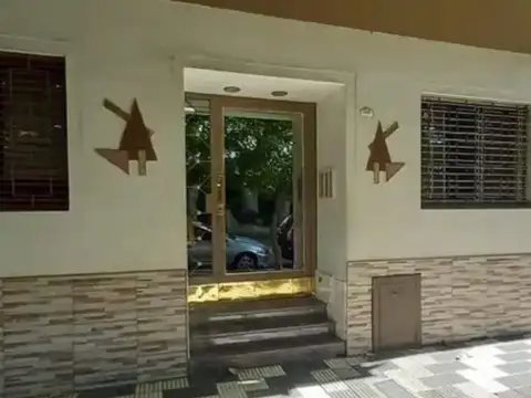 PH 3 AMB  VENTA C/PATIO LOMAS DE ZAMORA APTO CRED