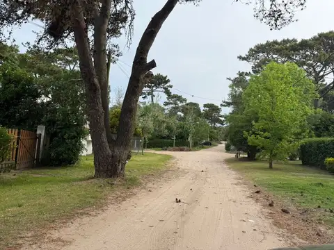 Terreno en Venta en Villa Gesell, USD 42.000