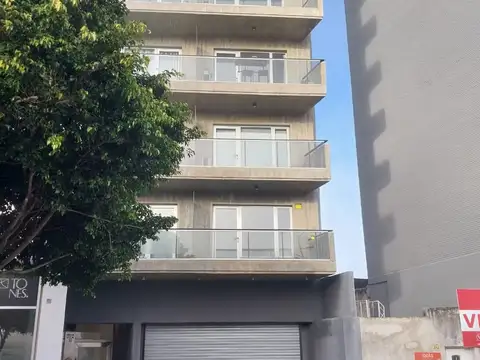 Departamento amoblado monoambiente en alquiler  con vista directa al rio