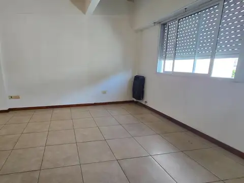 Departamento de 2 ambientes- Alquiler Moron