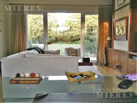 Casa en Alquiler Temporal con 2 cocheras