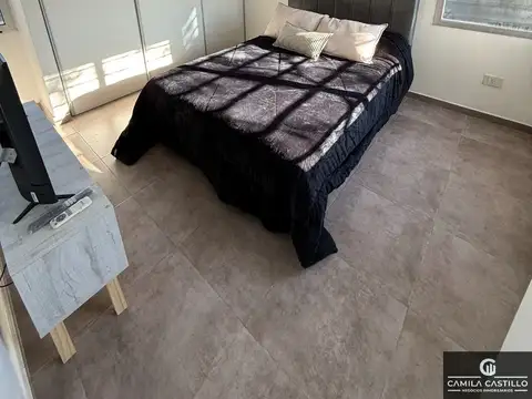 Casa en Alquiler con 1 cochera