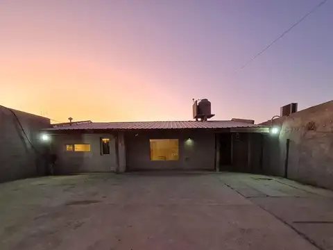 CASA EN VENTA BARRIO ARENALES