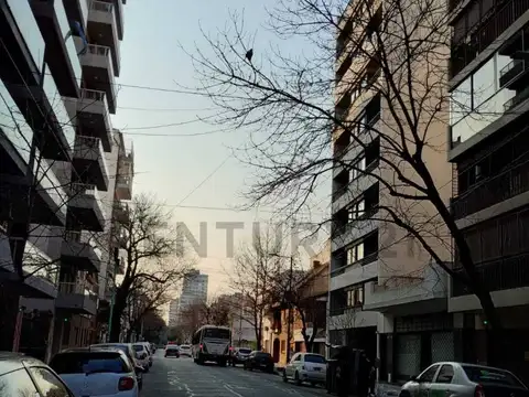 Departamento en Venta en Parque Chacabuco, USD 149.000