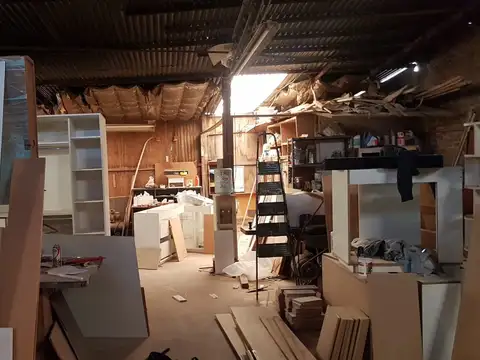 Local de 275 m2 en Ituzaingó