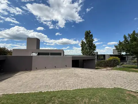 Casa en ALQUILER en Country Estancia Q2