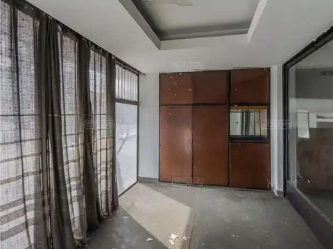 Local en Venta 53 años