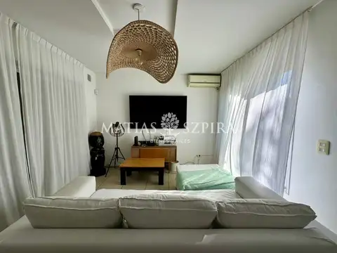 Casa en Venta en Francisco Alvarez, USD 149.000