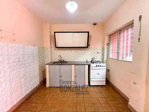 Depto Tipo Casa en Venta 60 años