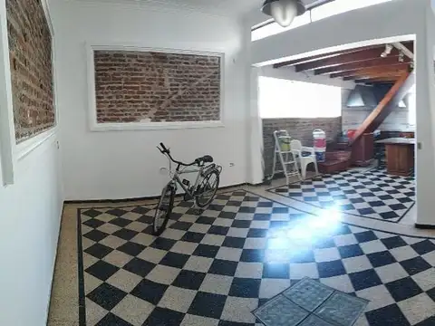 Brandsen 345 , Piso 1