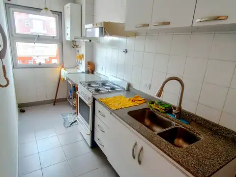 Departamento en Alquiler en Sarandi, $ 430.000