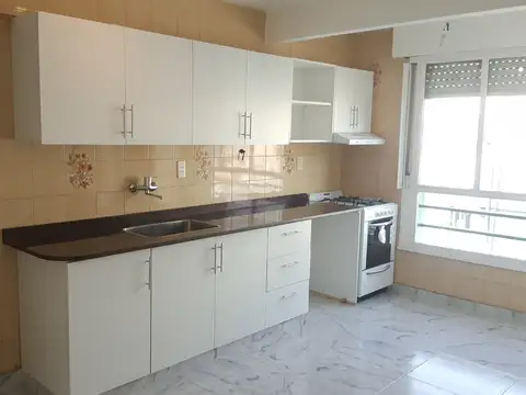 Jorge Luis Borges 2400, Piso 13