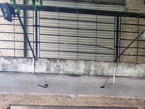 4 e/ 48 y Diagonal 80 700