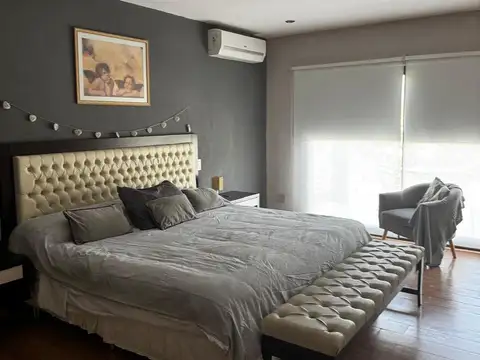 Casa en Alquiler Temporal con 2 cocheras