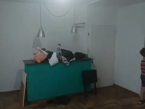 Departamento en Alquiler en Pompeya, $ 650.000