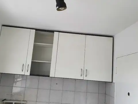 TRES AMBIENTES EN ALQUILER  - EXCELENTE UBICACIÓN